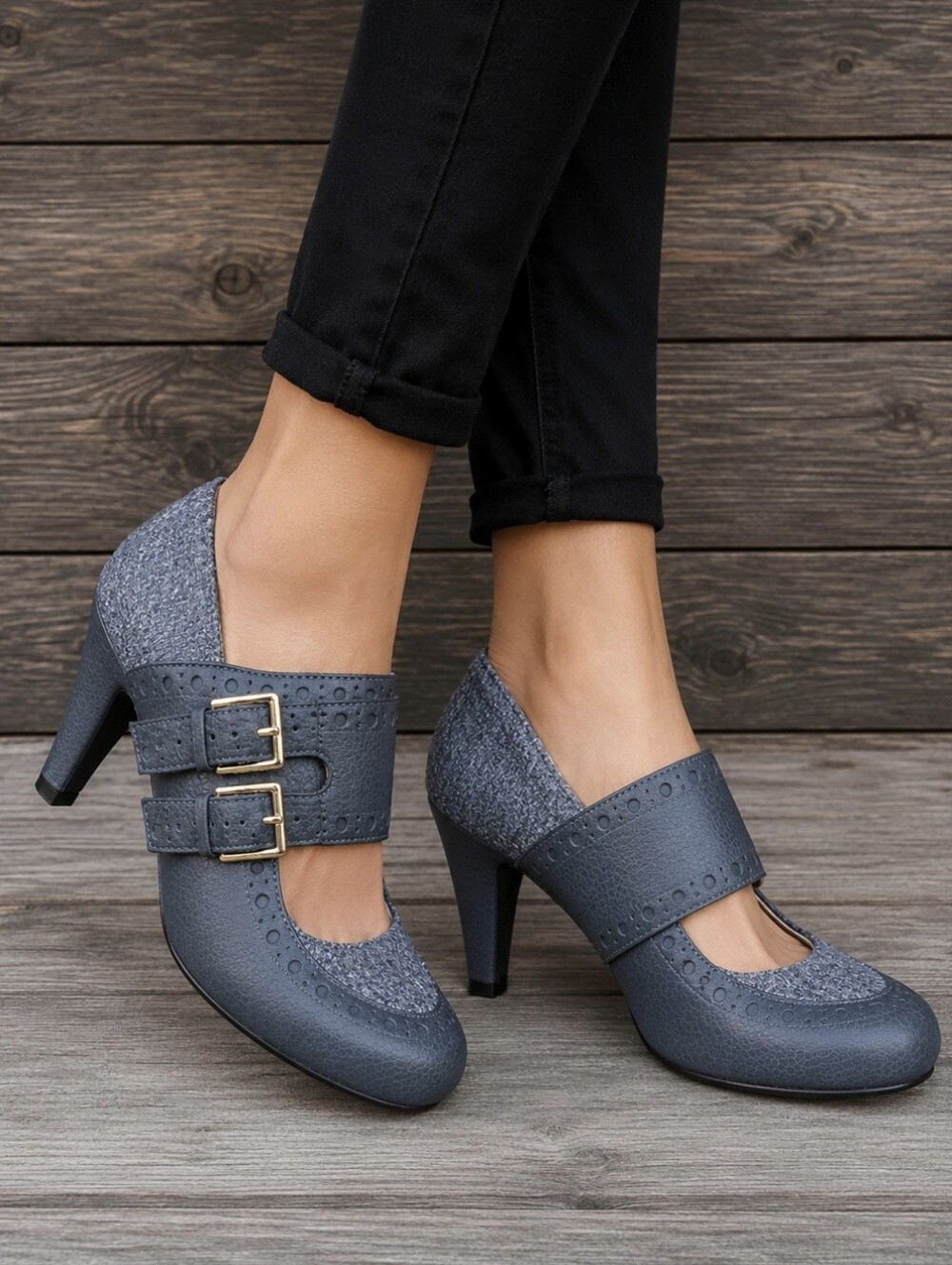 Clarks Dalia Violet 90s Dark Academia Leather Buckle Mary Jane Comfort Pumps 7.5
